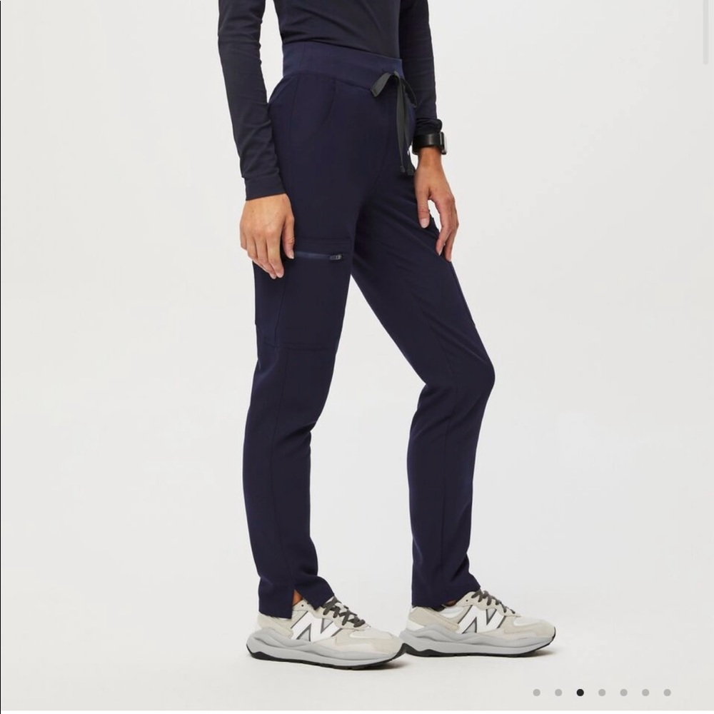 Straight leg figs pants navy
